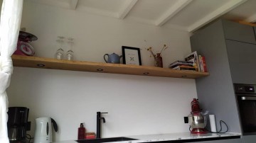 Boomstamwandplank blind opgehangen 0
