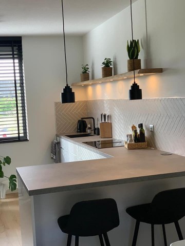 Boomstamwandplank met led keuken 0