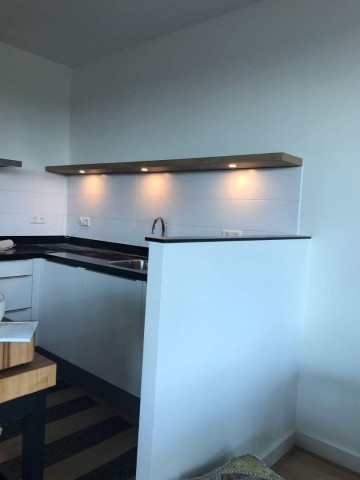 Eiken muurplank met led spots 0