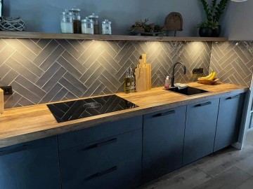 Led verlichting in keukenplank 1