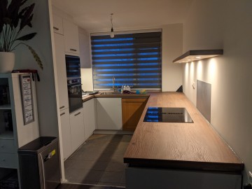 Strakke eiken wandplank met ledverlichting 0