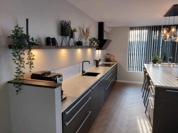 Zwevende keukenplank met verlichting 0